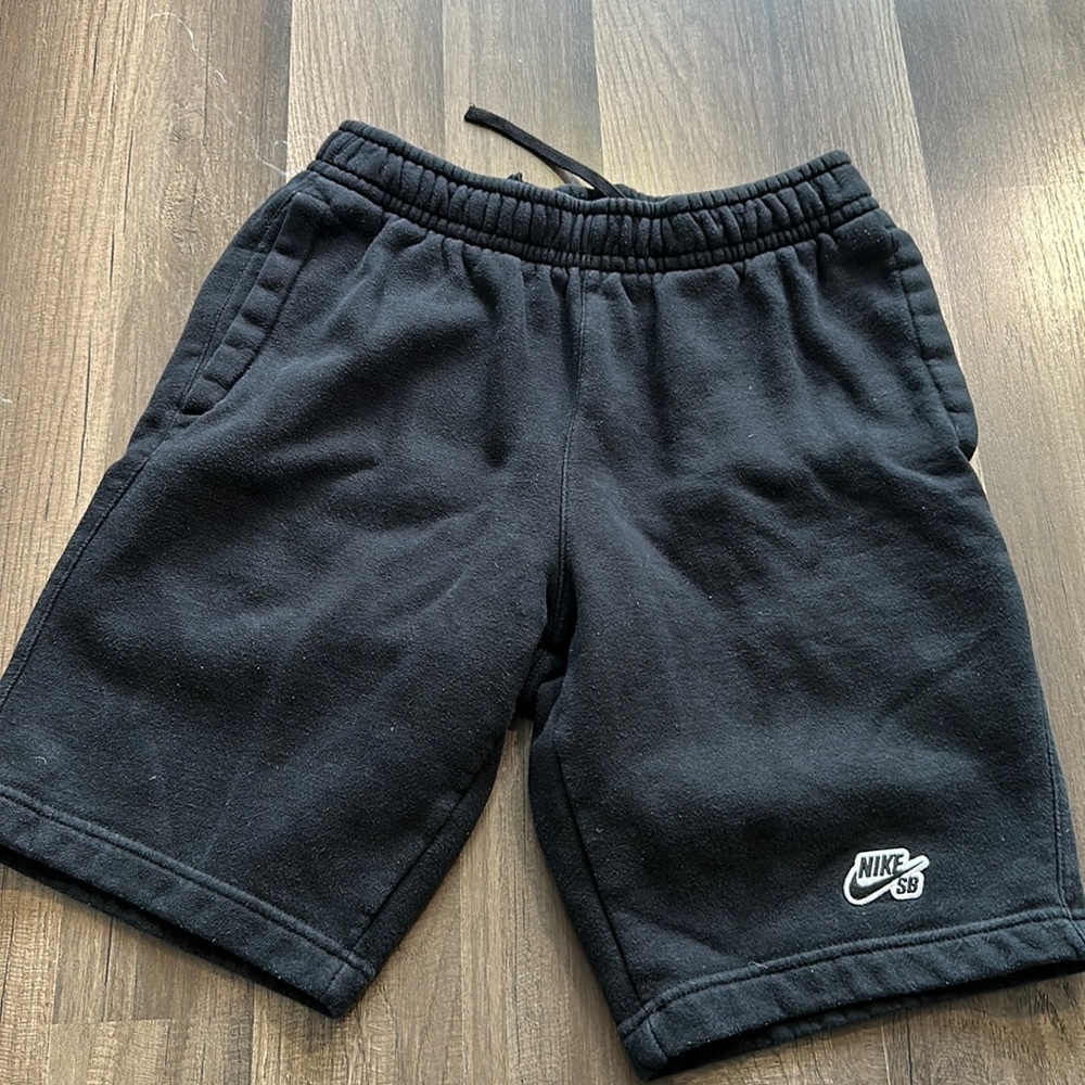 Nike sb short size XS